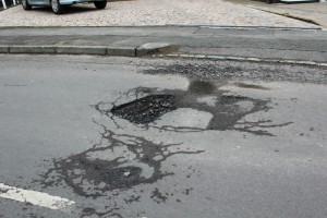 Valebridge Drive potholes